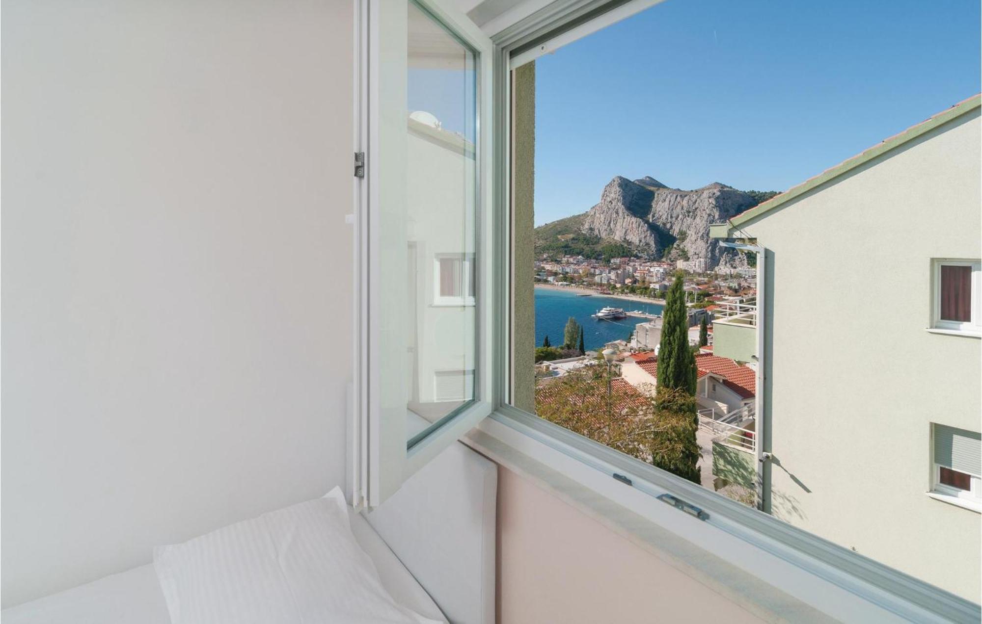 Nice Apartment In Omis With House Sea View מראה חיצוני תמונה